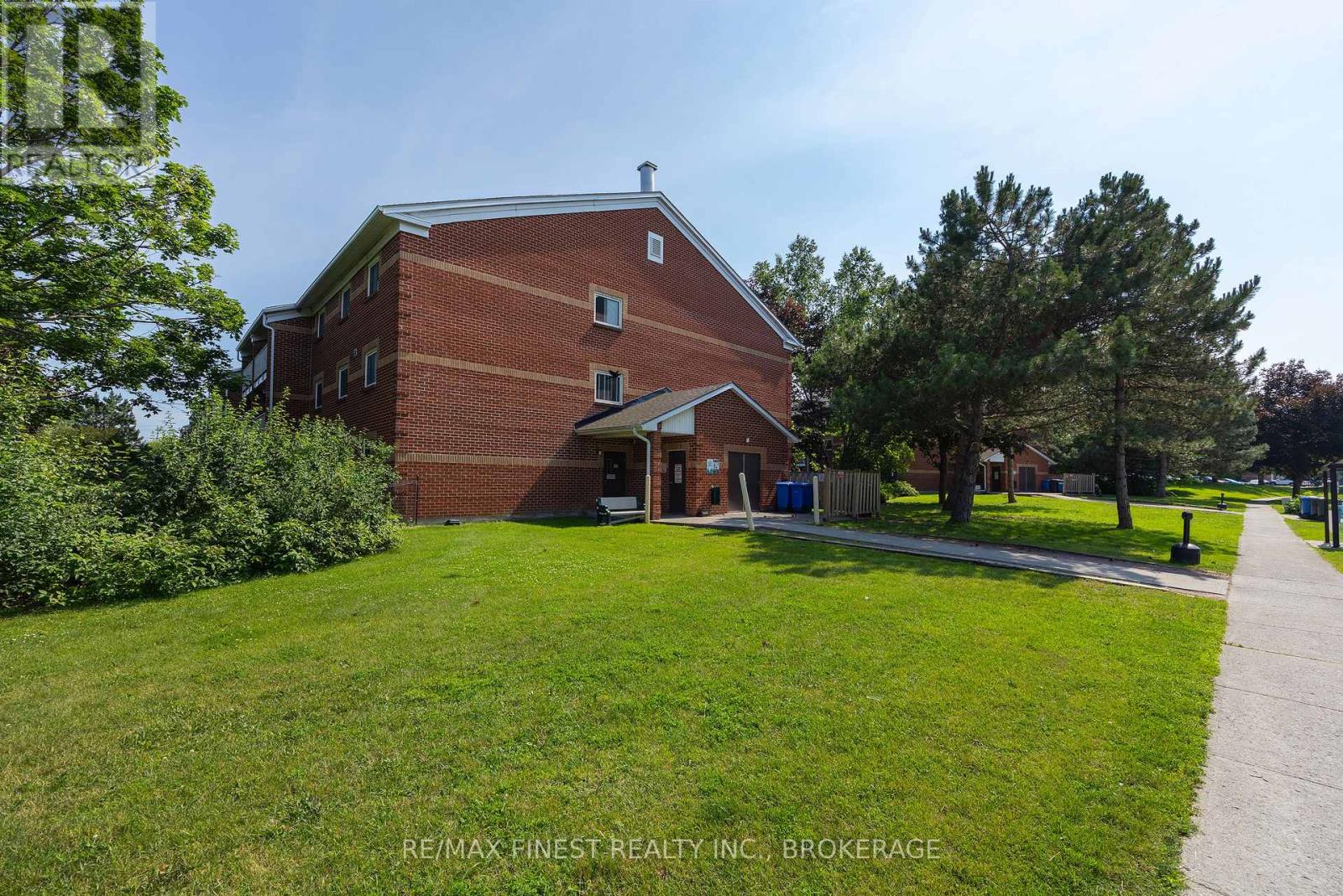 #206 573 ARMSTRONG ROAD - 2