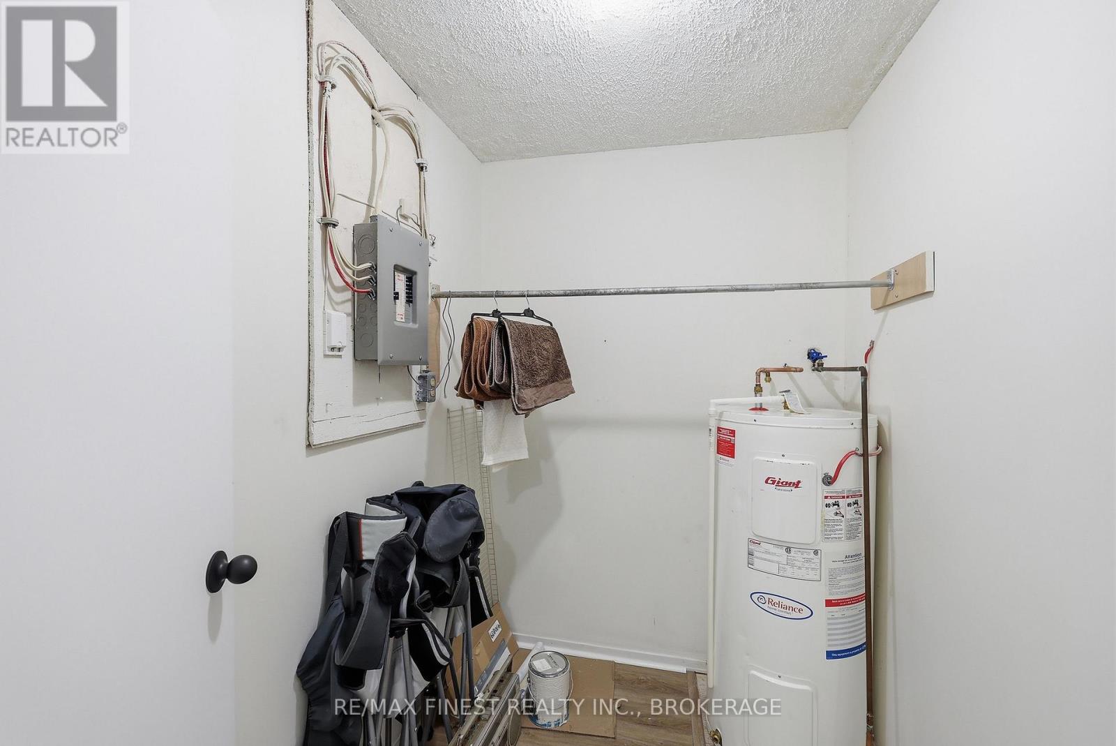 #206 573 ARMSTRONG ROAD - 26