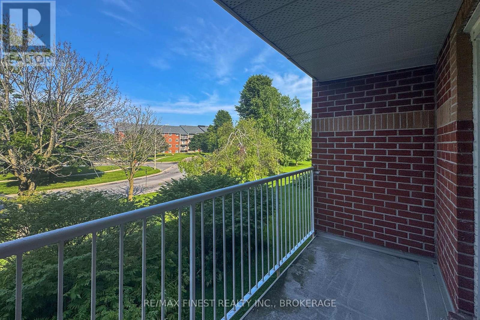 #206 573 ARMSTRONG ROAD - 28