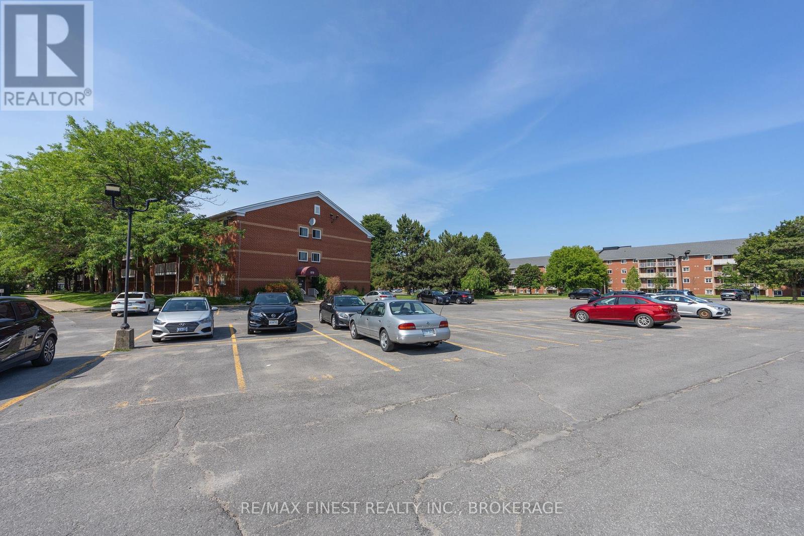 #206 573 ARMSTRONG ROAD - 4