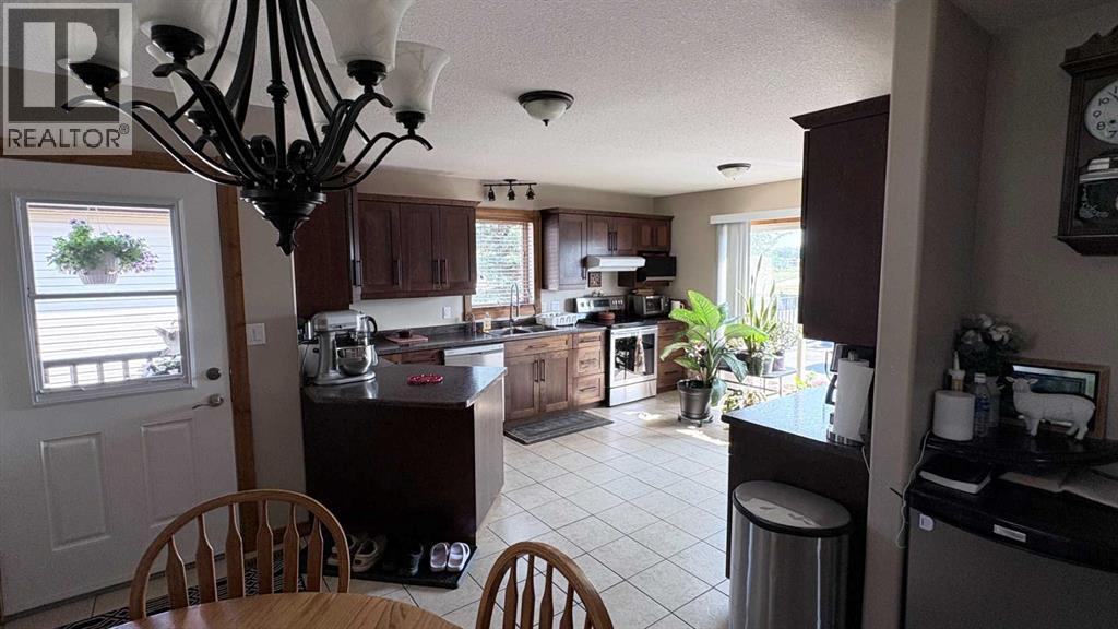 253 Westview Crescent - 12