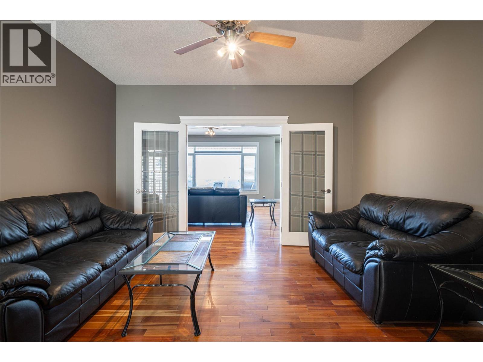 733 Mt York Drive - 20