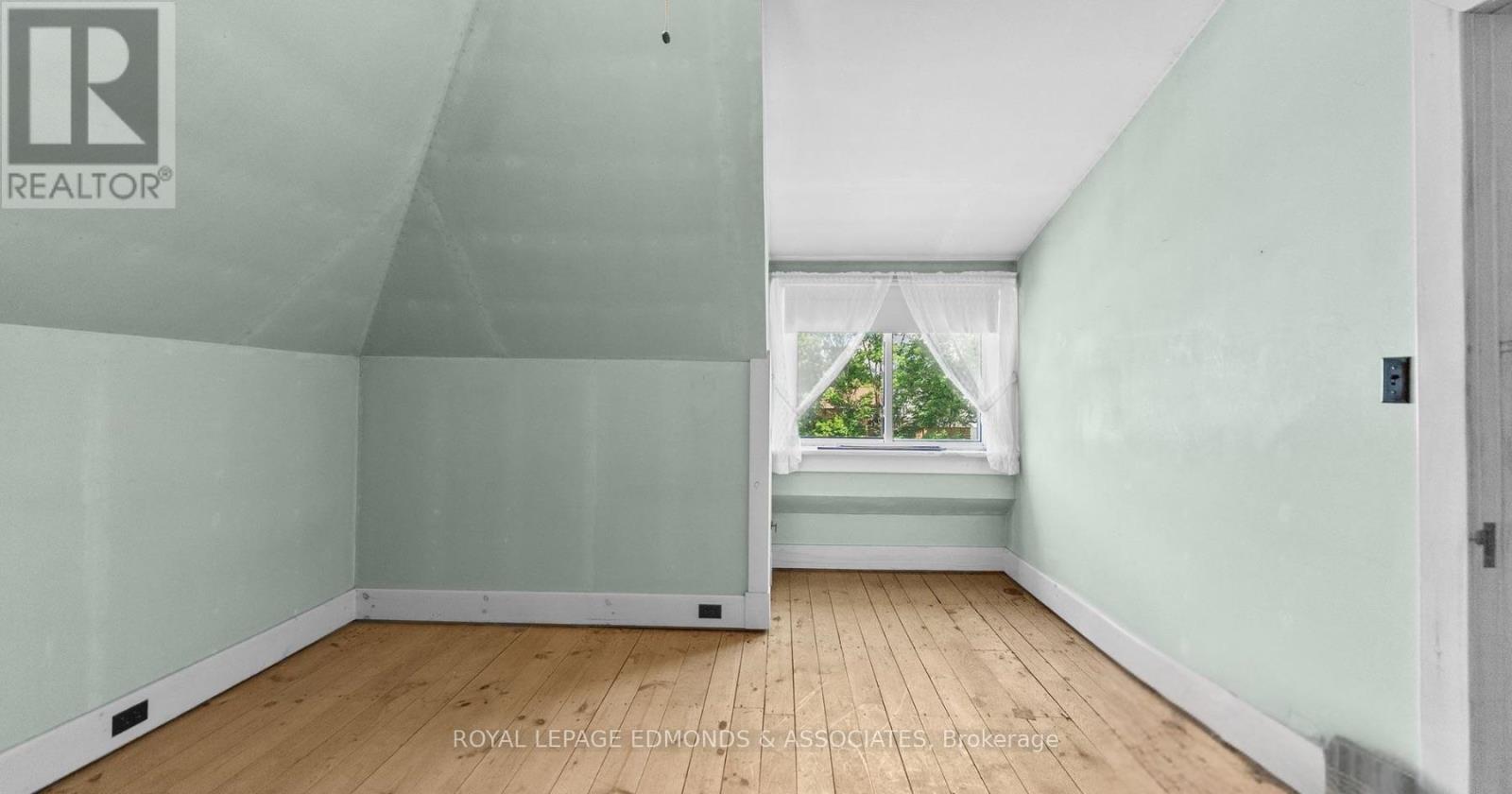 4 Bed, 1 Bath House for Sale in Pembroke – 605 PERTH STREET, Pembroke – MLS# X13515330 - Image 17