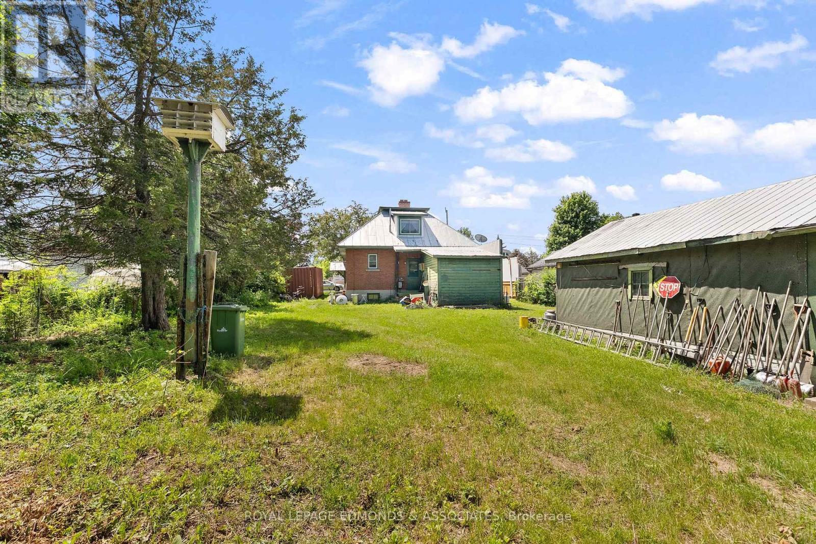 4 Bed, 1 Bath House for Sale in Pembroke – 605 PERTH STREET, Pembroke – MLS# X13515330 - Image 22