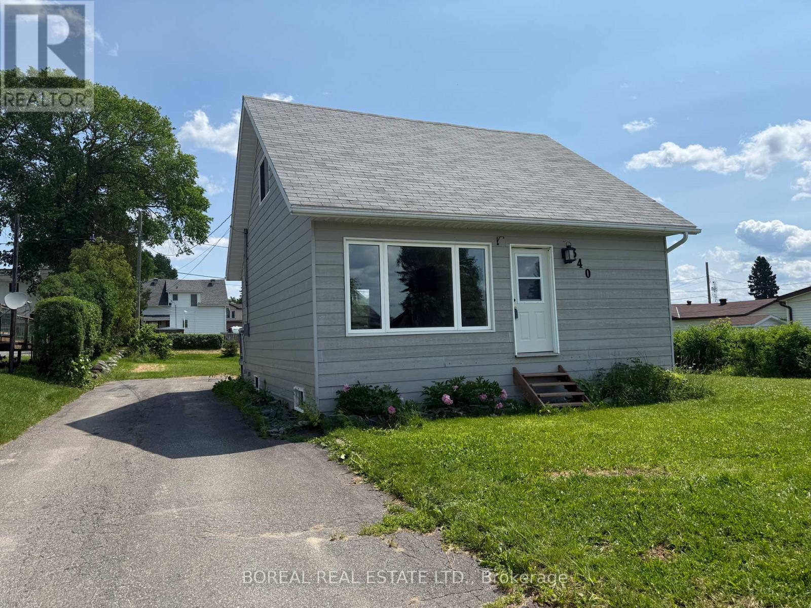 340 SECOND AVENUE, Cochrane, Cochrane photo 1