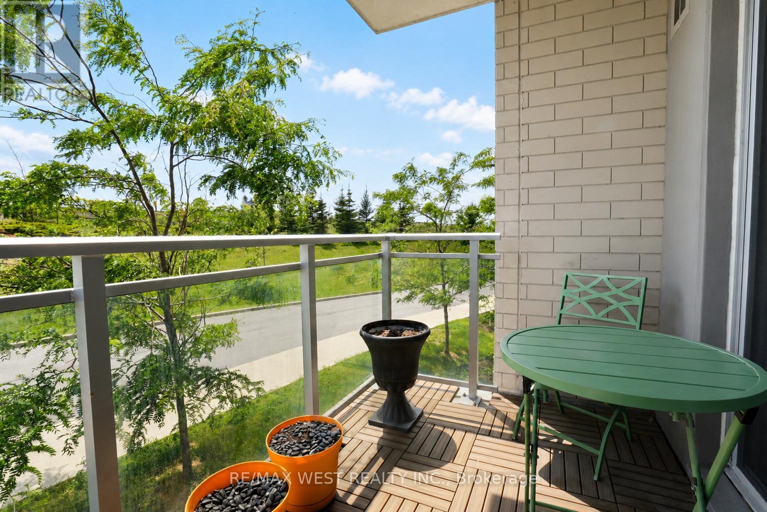 #216 58 LAKESIDE TERRACE - 8