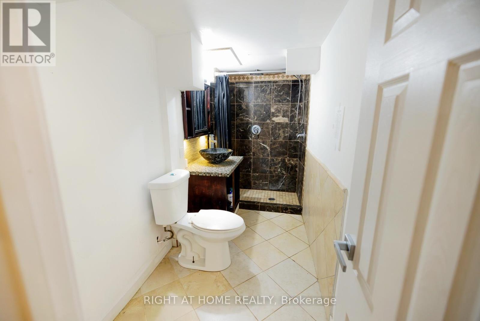 134 DAVID DRIVE - 19