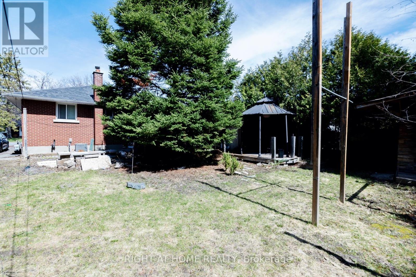 134 DAVID DRIVE - 20