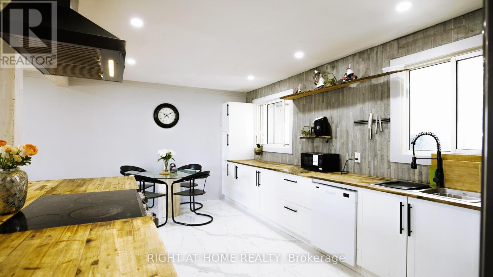 134 DAVID DRIVE - 7