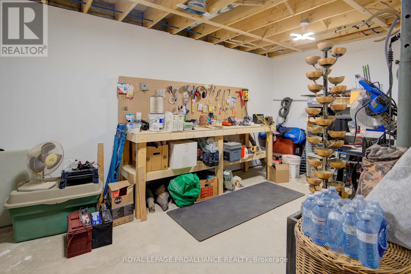 1086 PRINCE STREET - 35