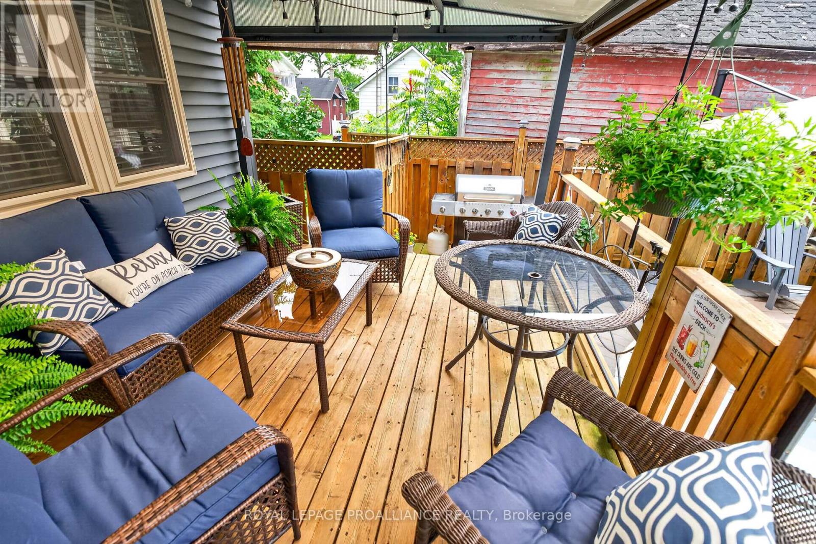 1086 PRINCE STREET - 41