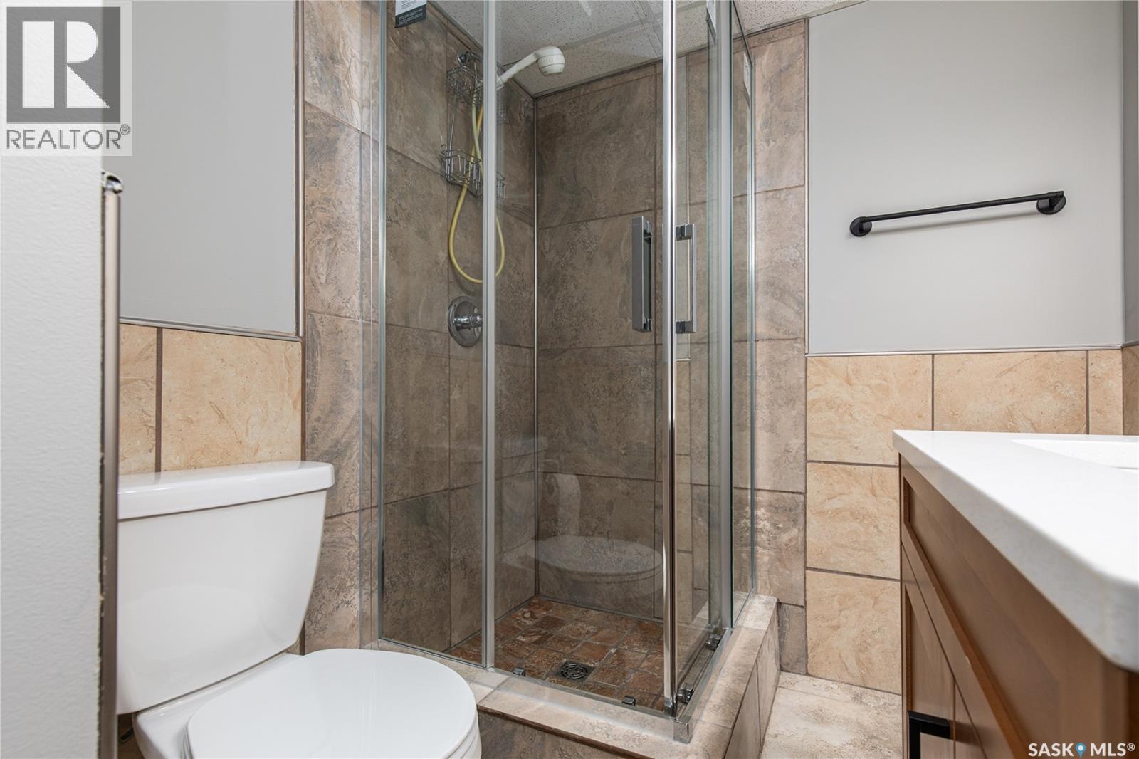 1511 Glendale STREET - 38