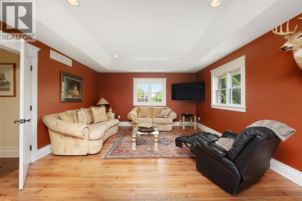 6811 CONCESSION RD 8 - 28