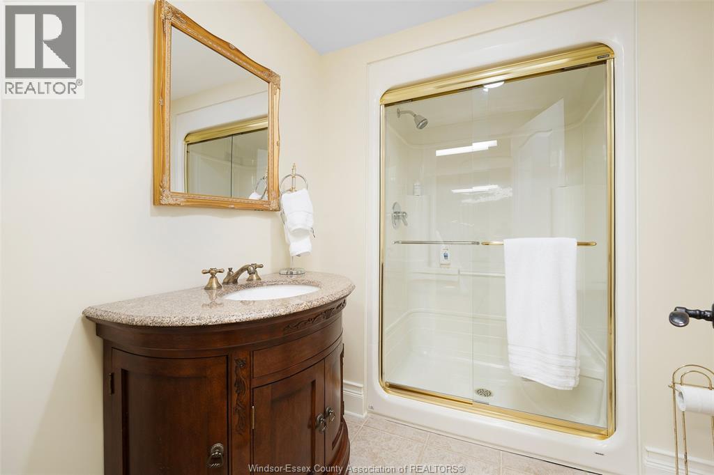 6811 CONCESSION RD 8 - 34