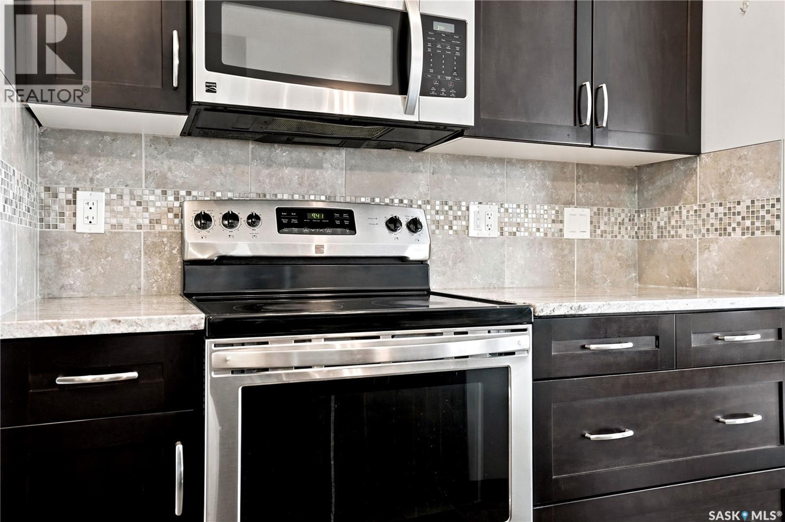 3118 Brock BAY - 8