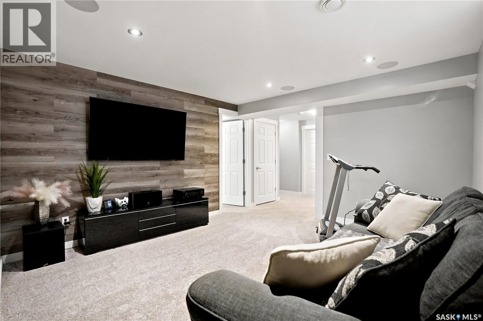 3118 Brock BAY - 34