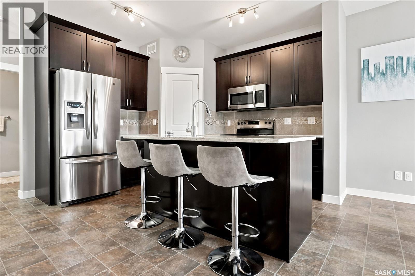 3118 Brock BAY - 6
