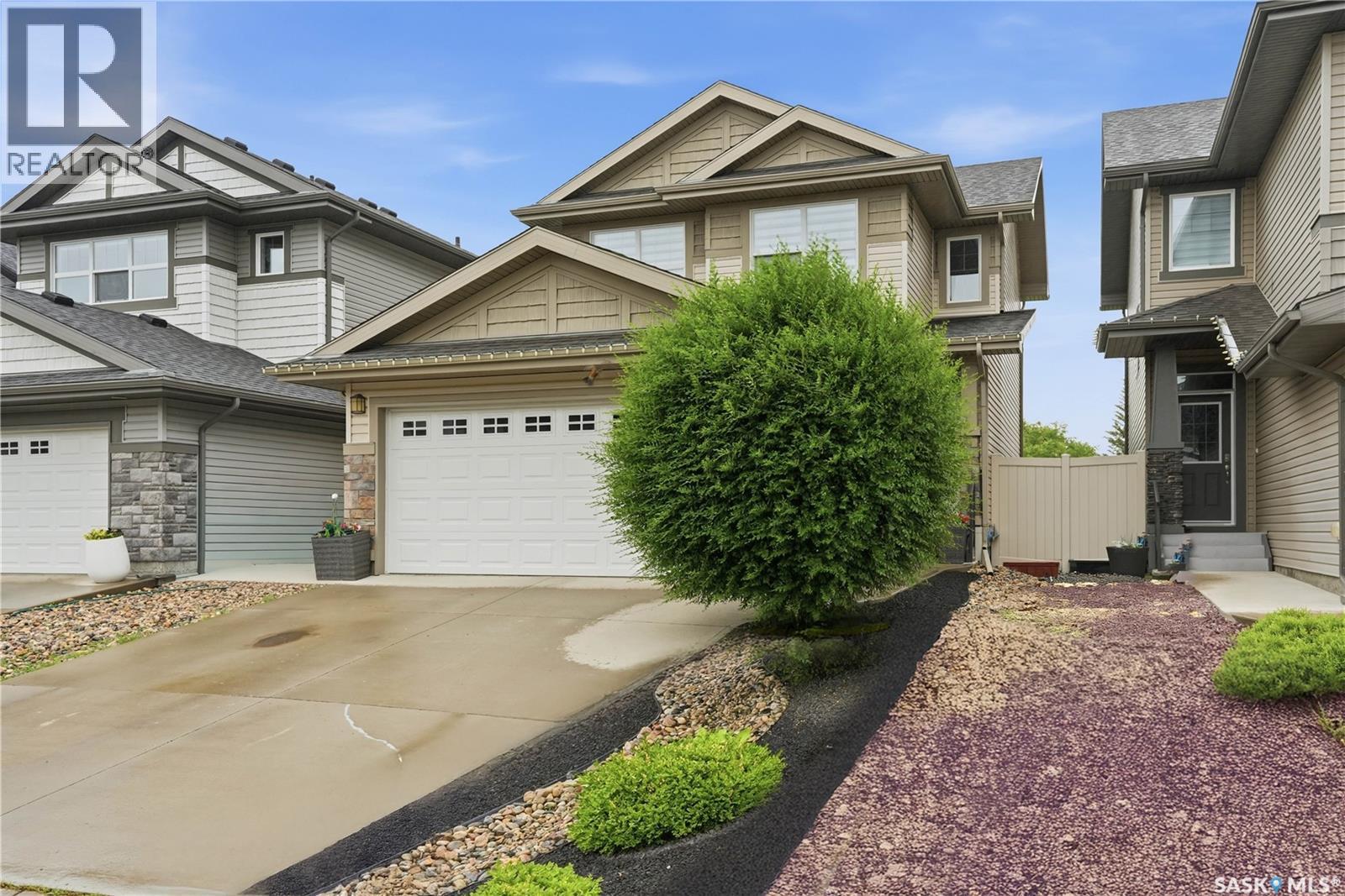 3118 Brock BAY - 2