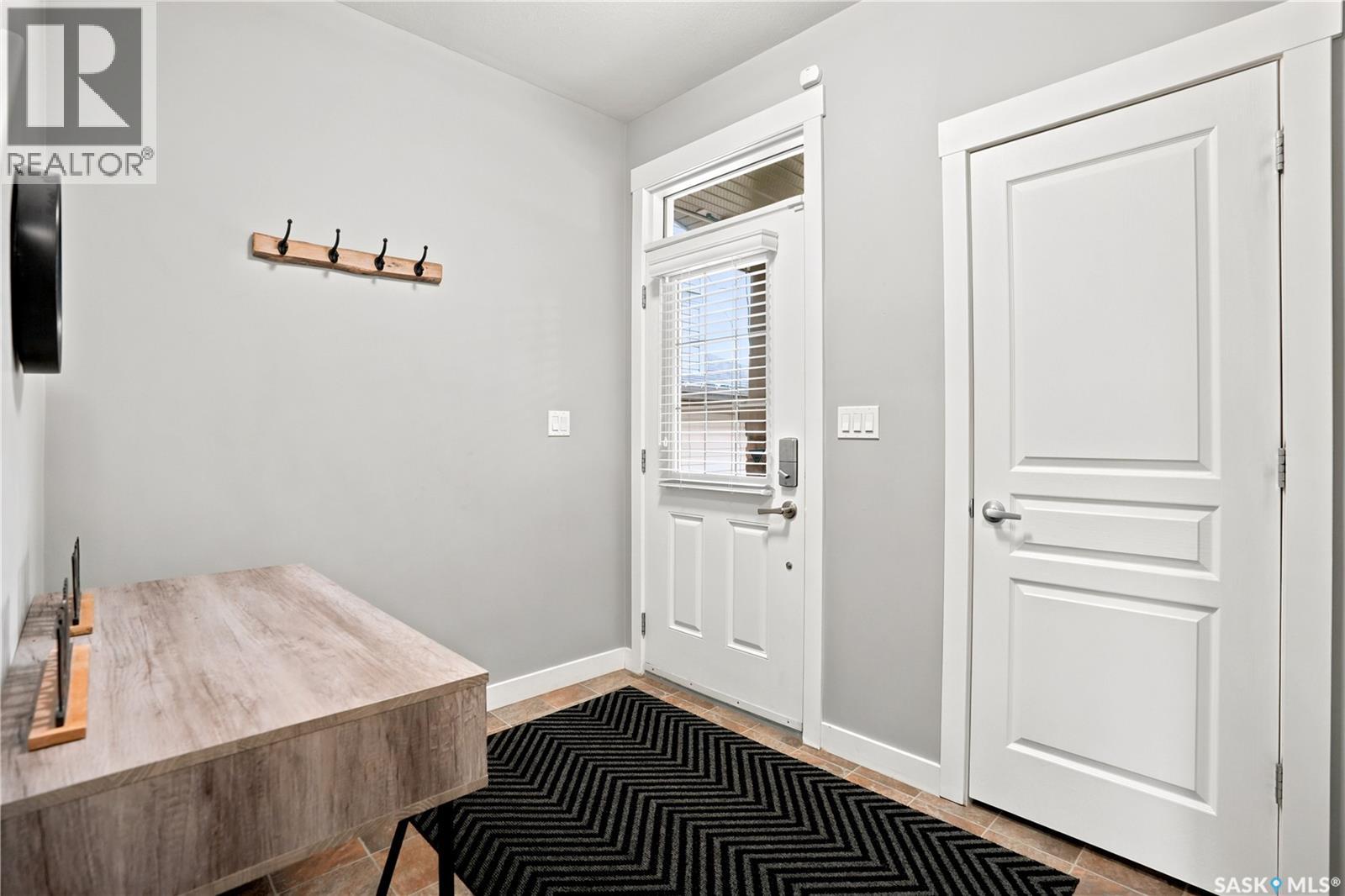 3118 Brock BAY - 3