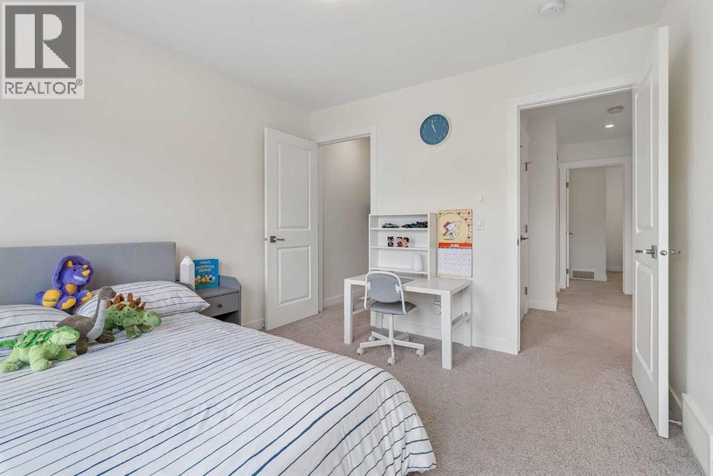 35 Mahogany Park SE - 26