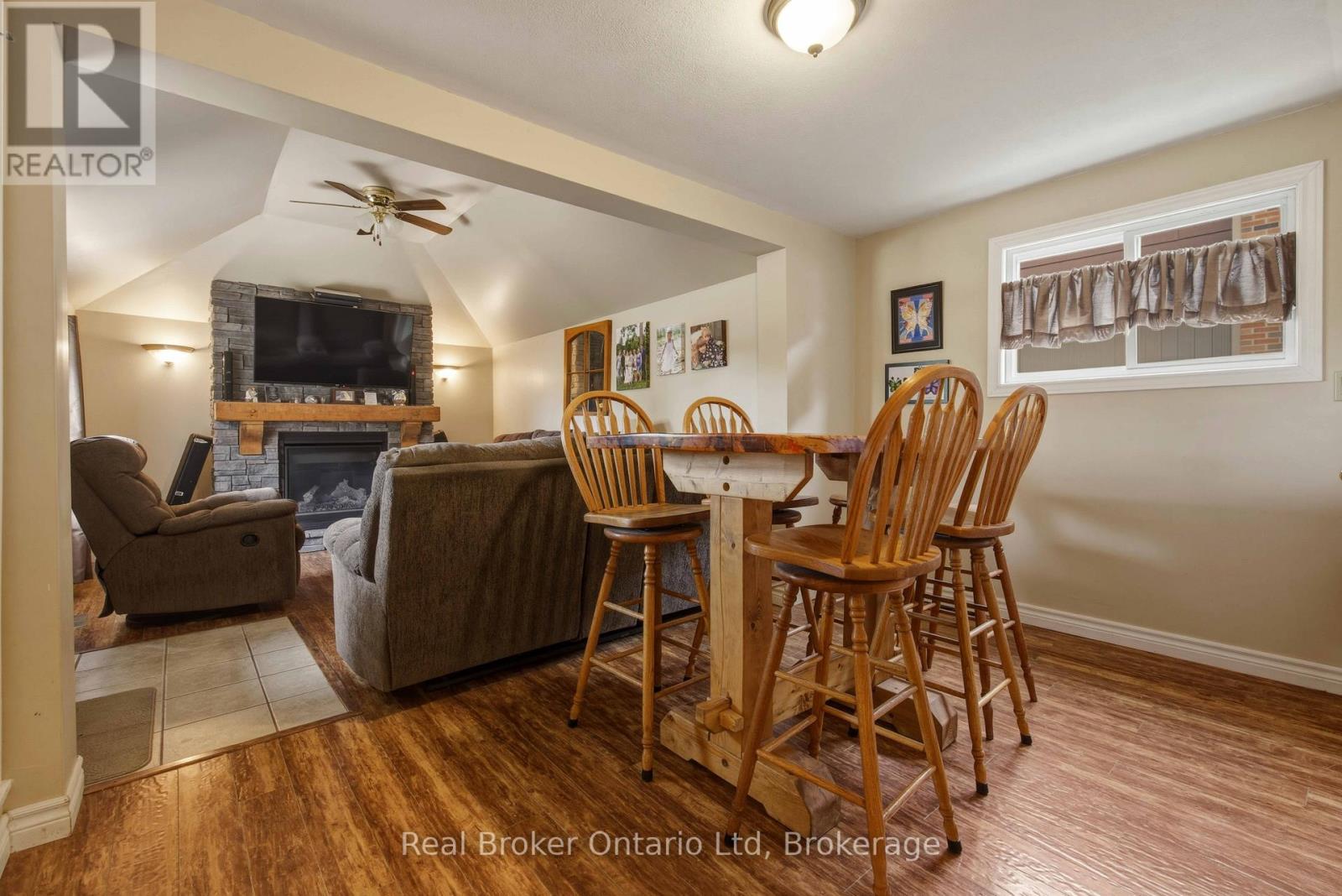 127 GARAFRAXA STREET - Image 16