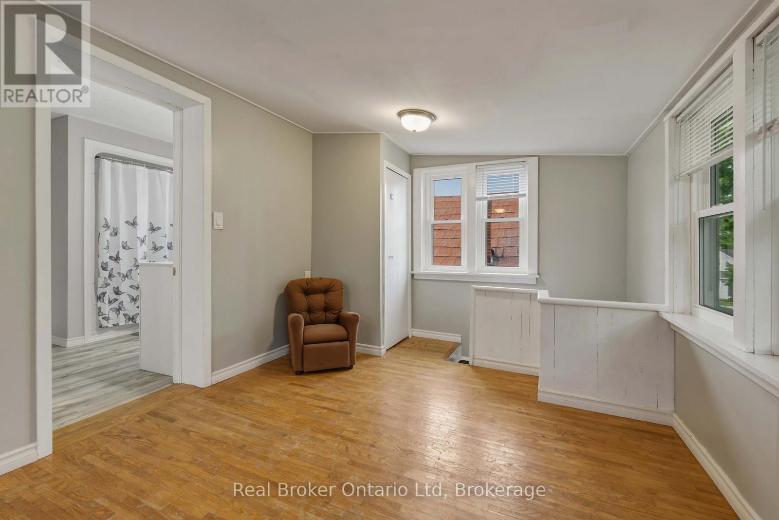 127 GARAFRAXA STREET - Image 27