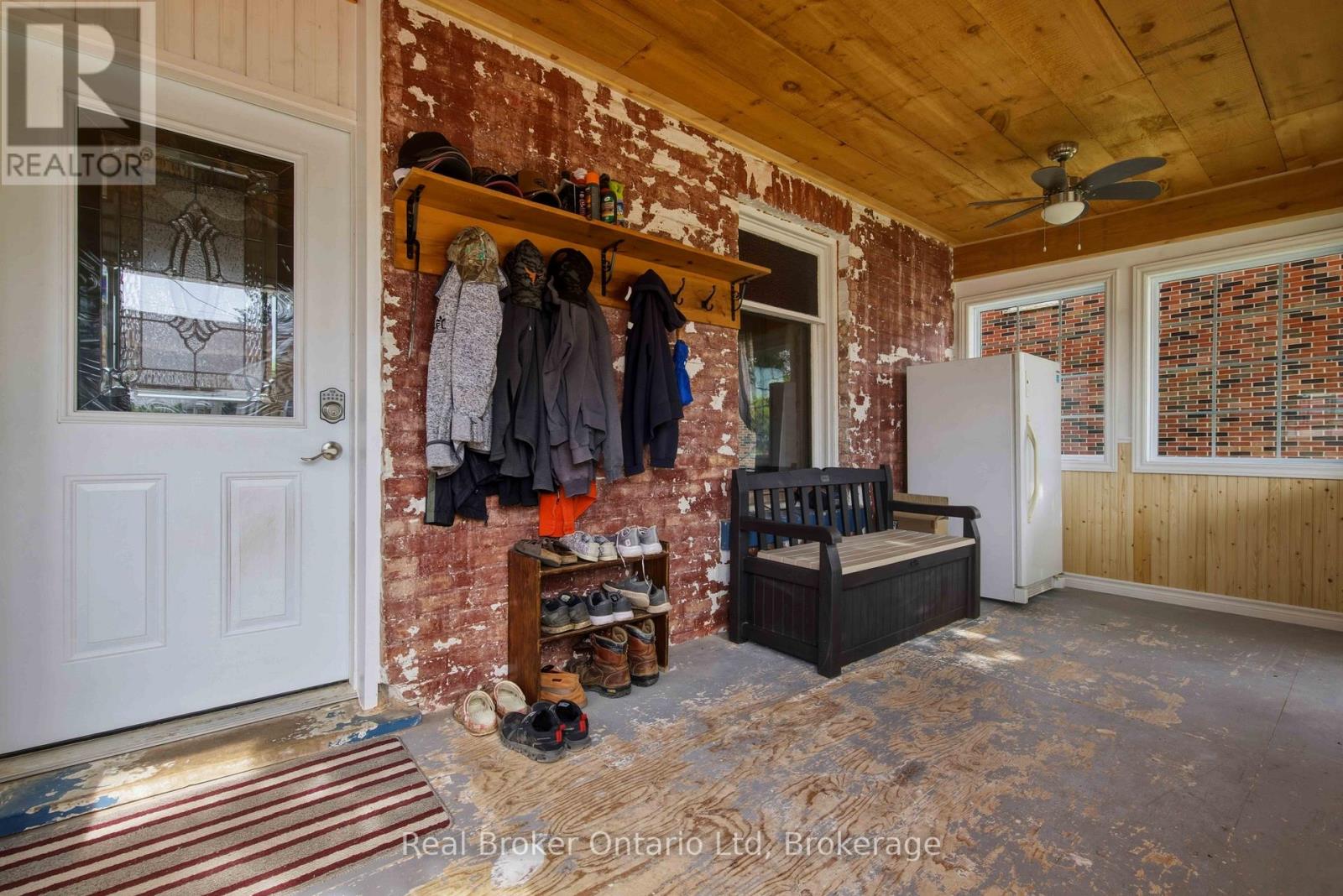 127 GARAFRAXA STREET - Image 4