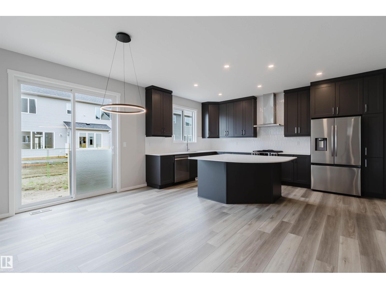 1523 206 ST NW - 14