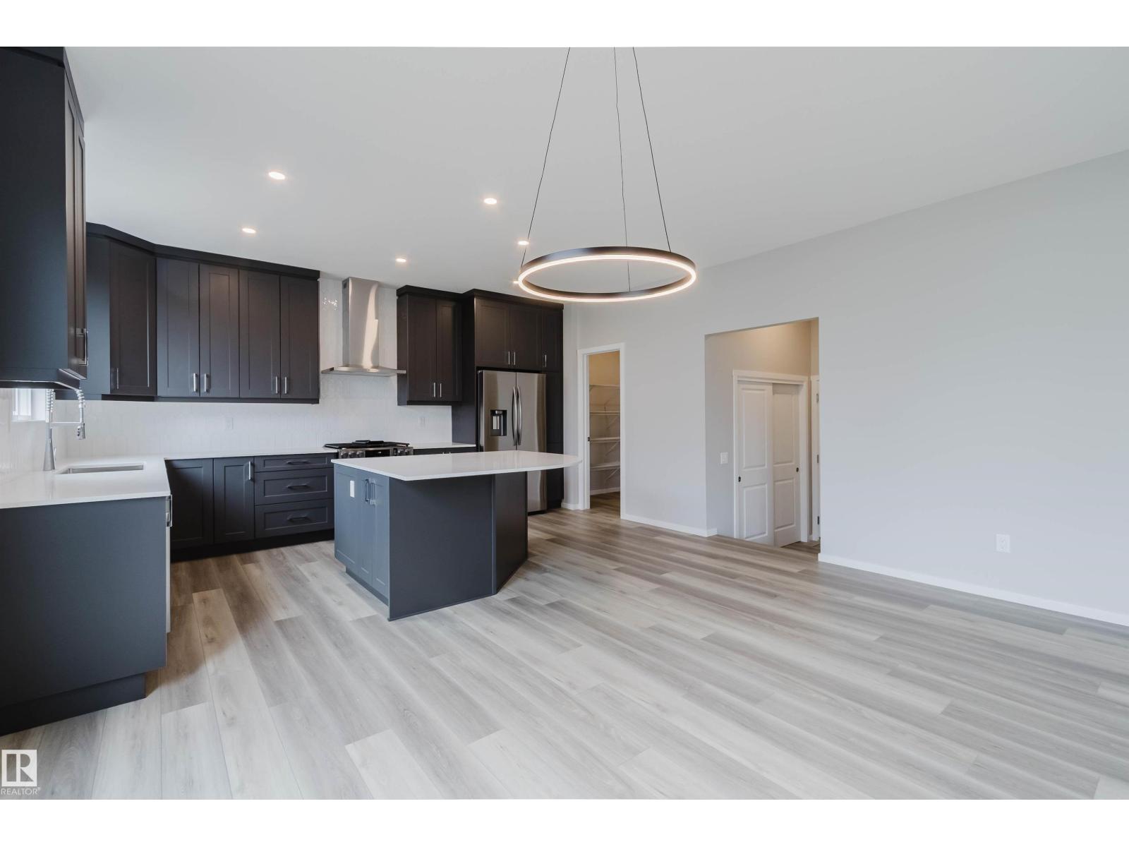 1523 206 ST NW - 16