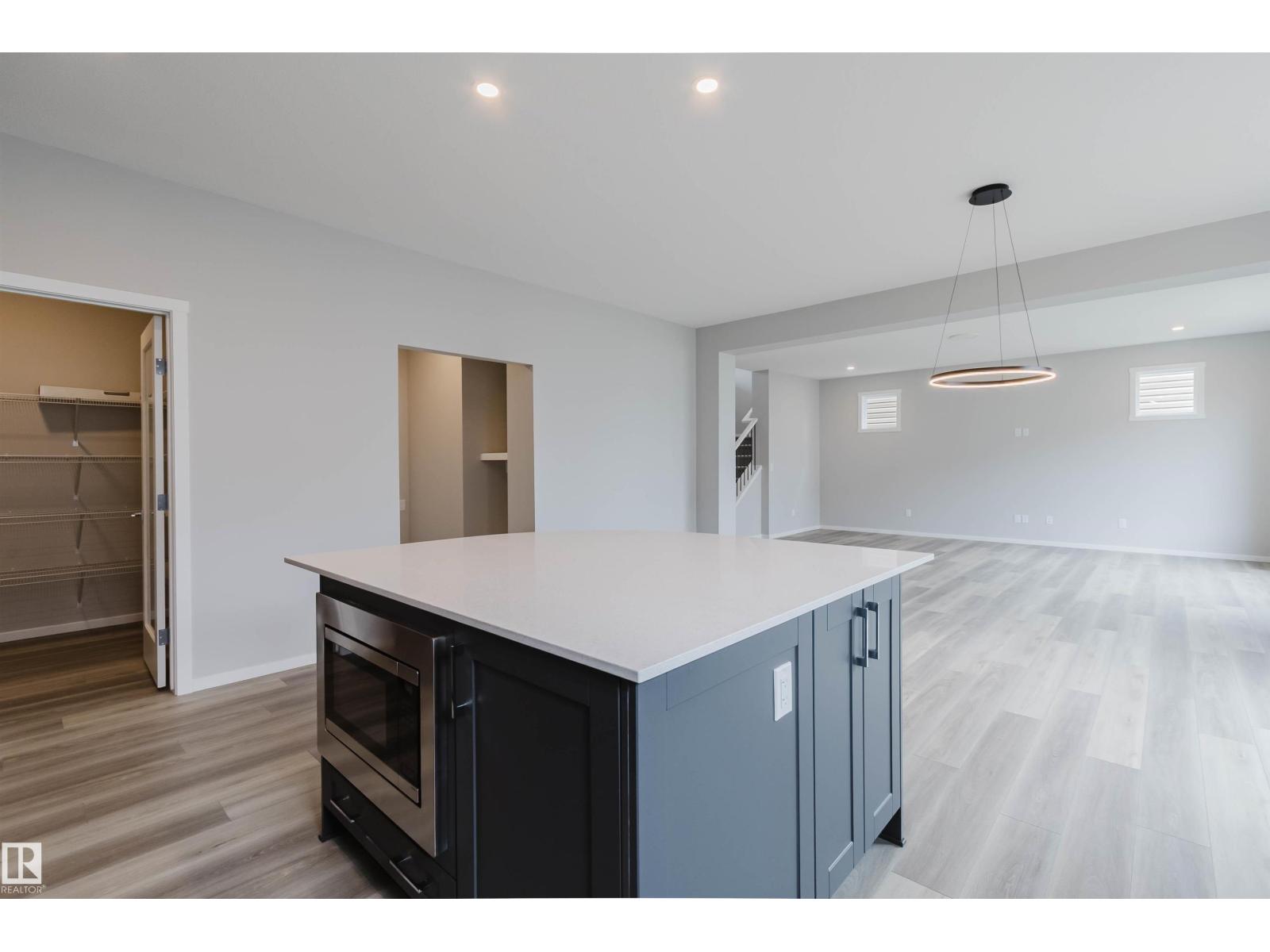1523 206 ST NW - 21
