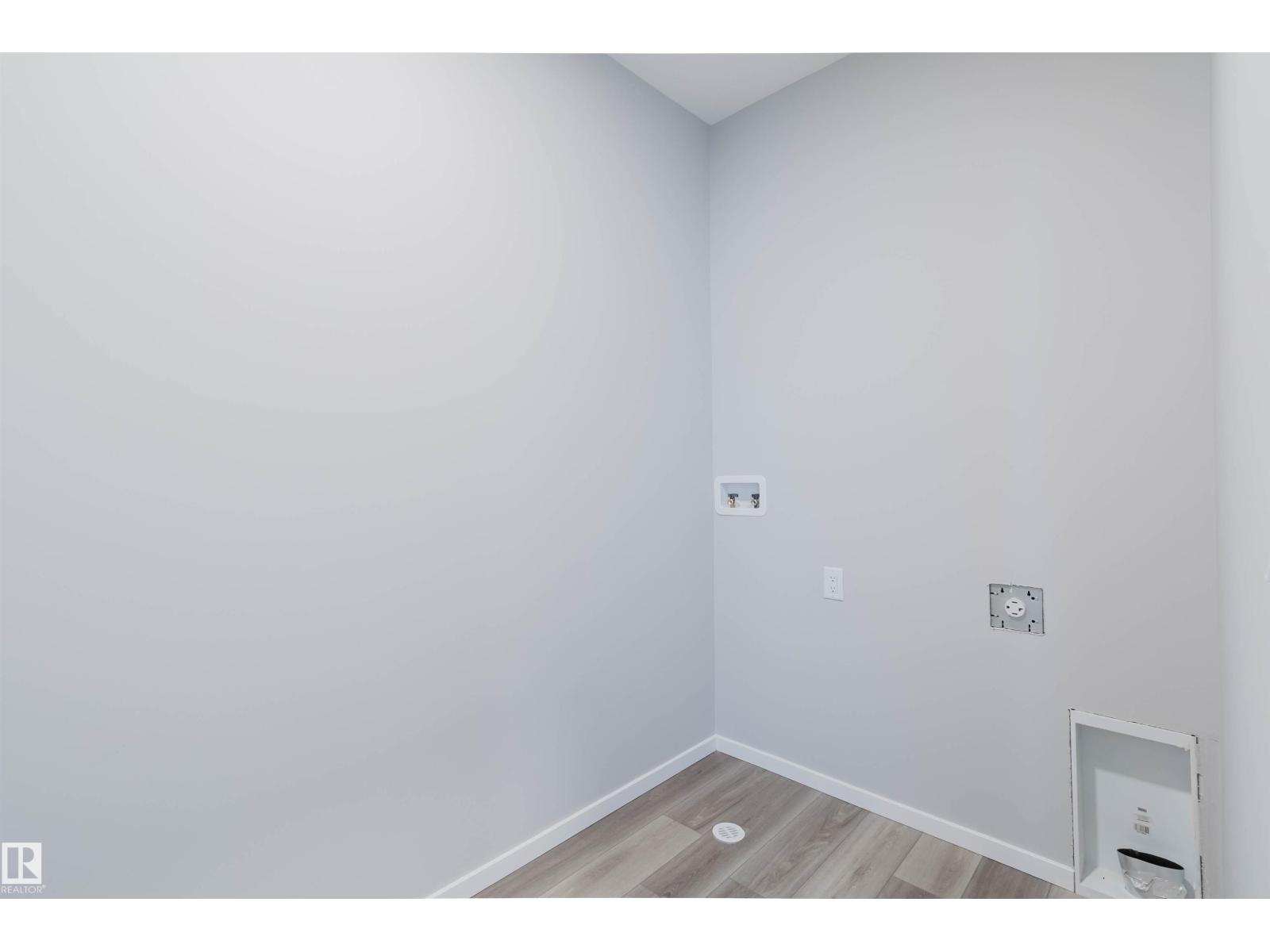 1523 206 ST NW - 37