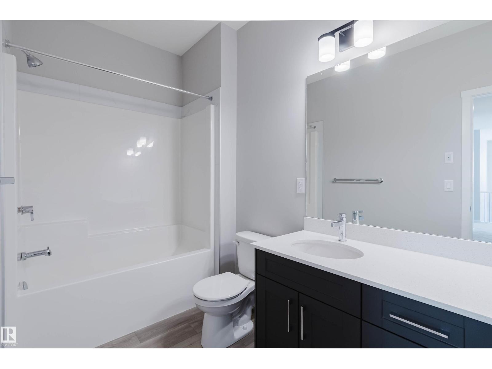 1523 206 ST NW - 44