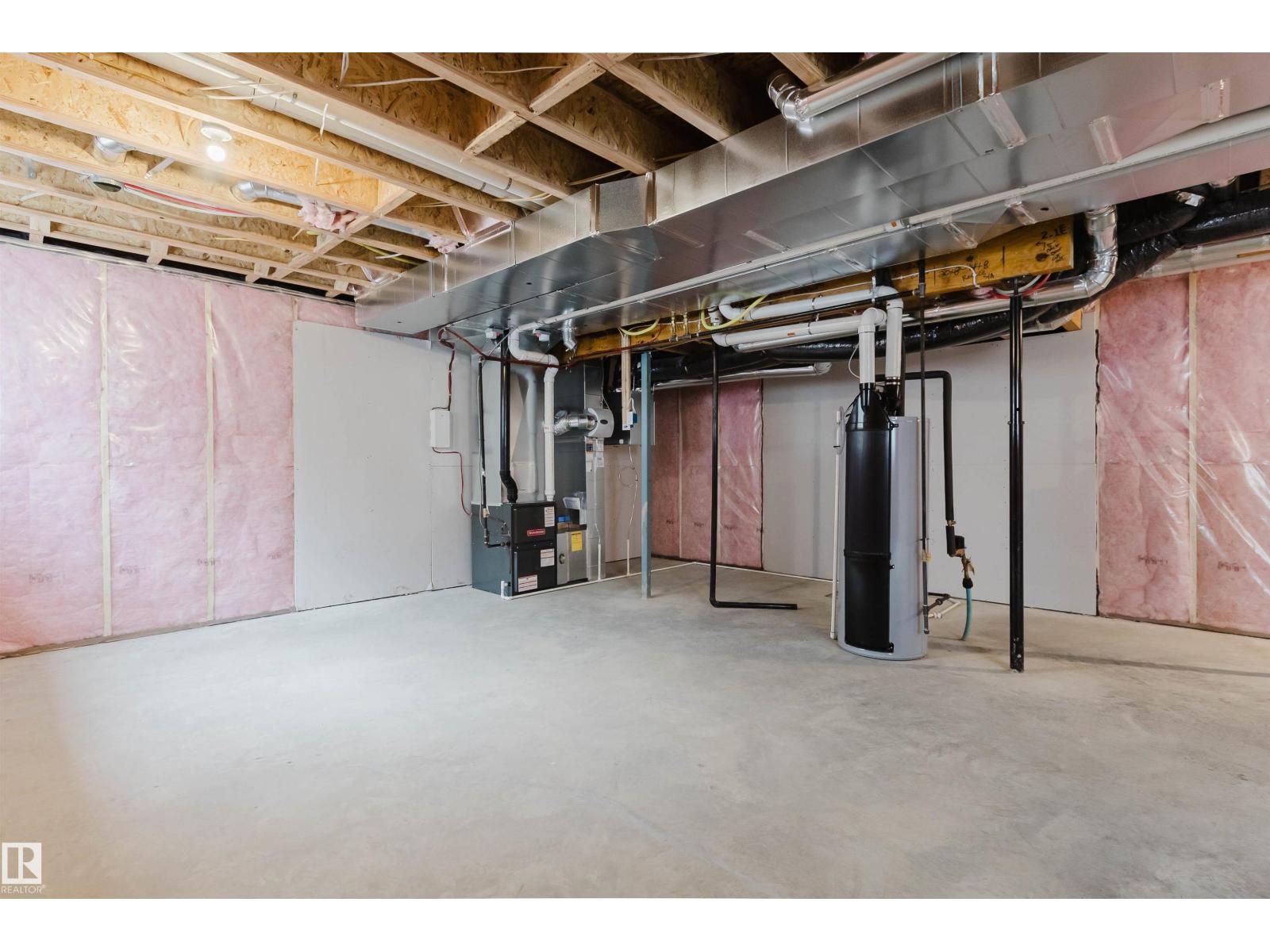 1523 206 ST NW - 53