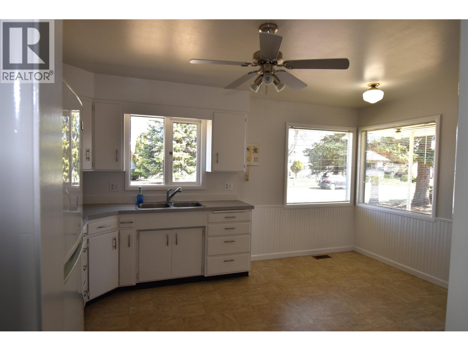 4145 ALFRED AVENUE, Smithers