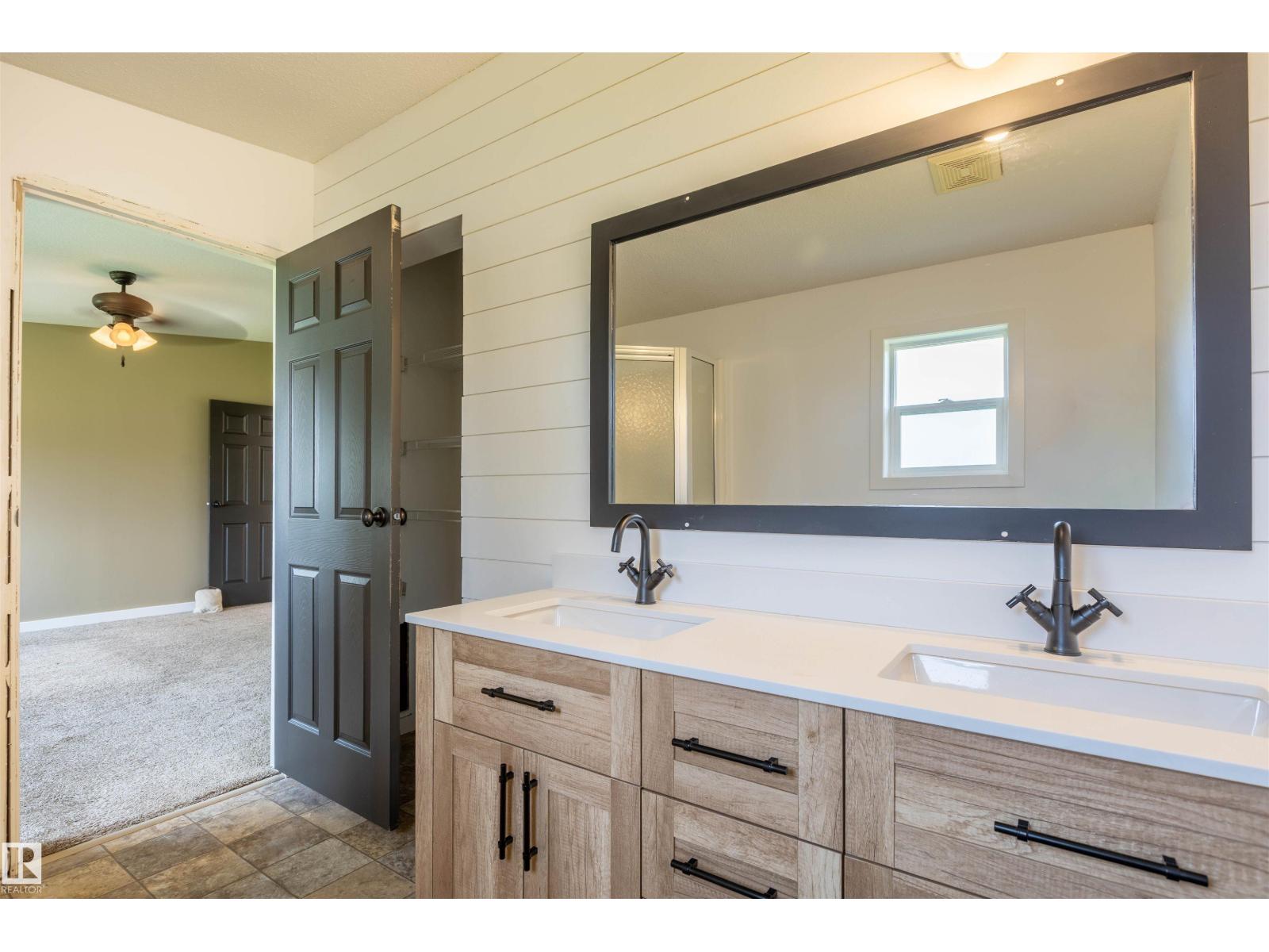 59425 Rg Rd 260 — photo 17