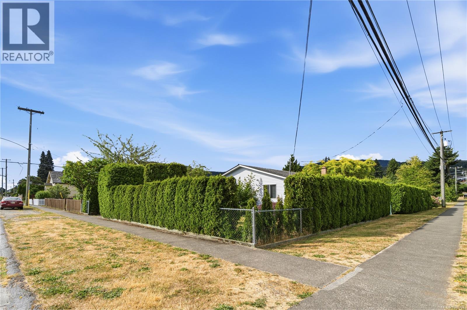 1040 5th Ave - 1