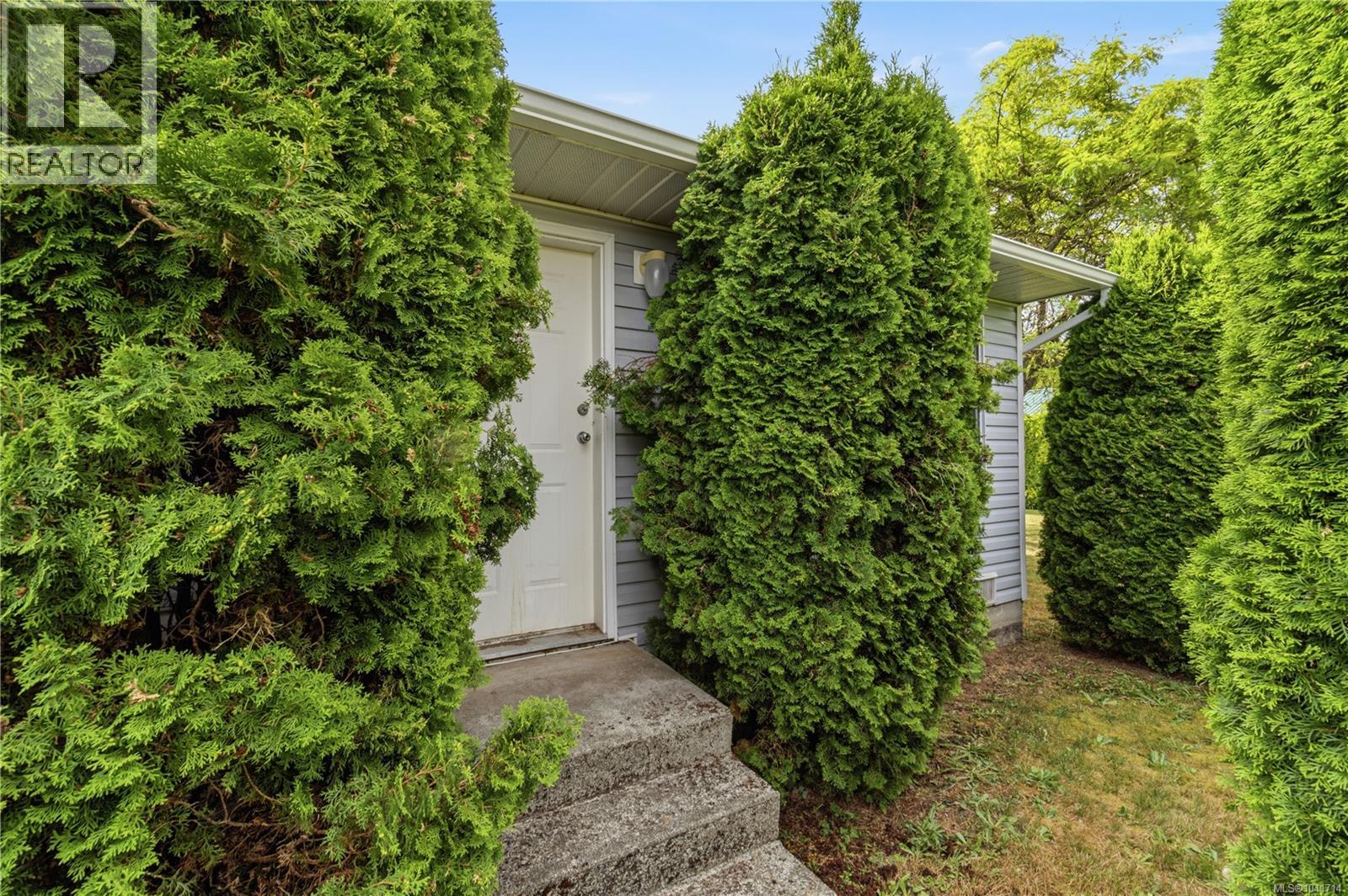 1040 5th Ave - 12