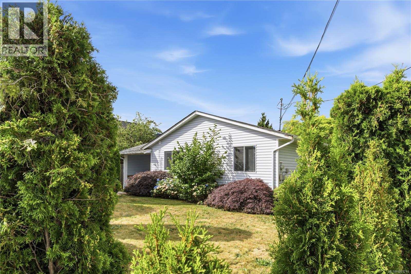 1040 5th Ave - 15
