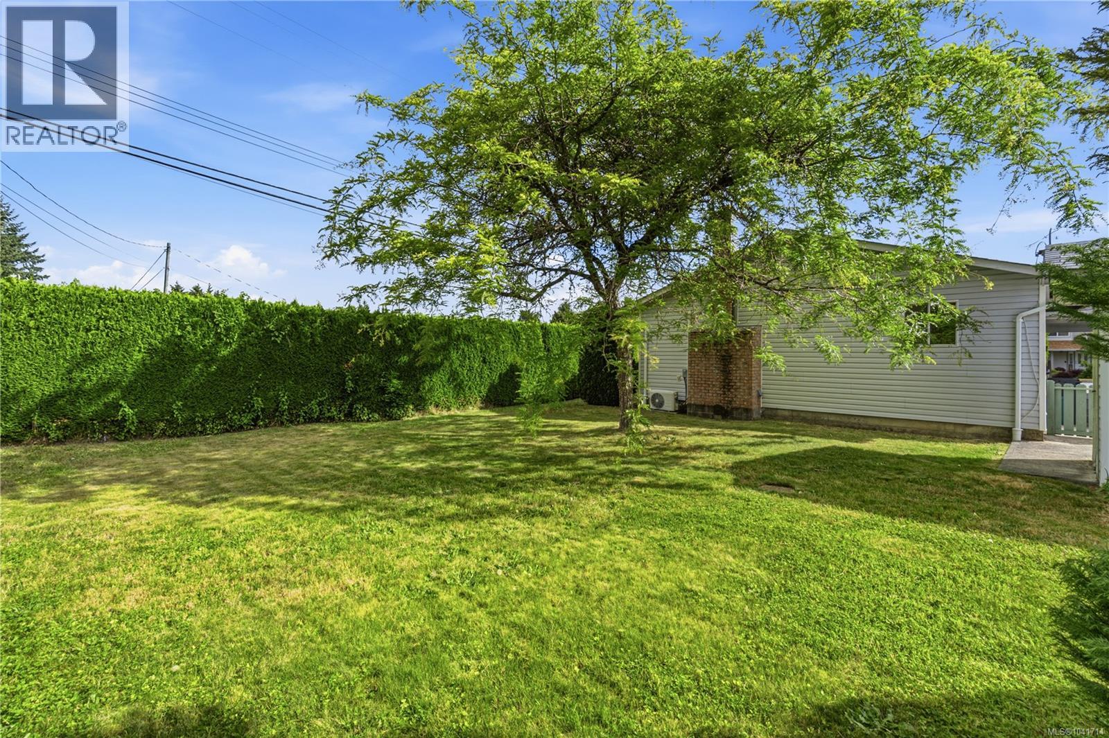 1040 5th Ave - 22