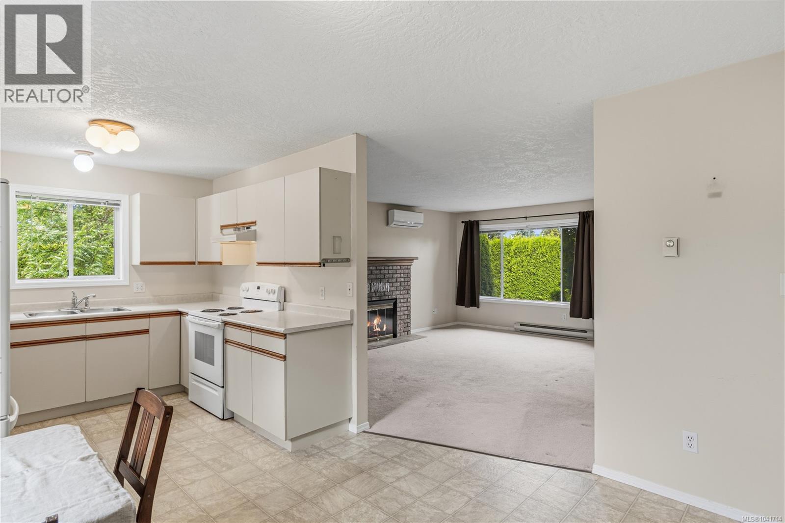 1040 5th Ave - 24