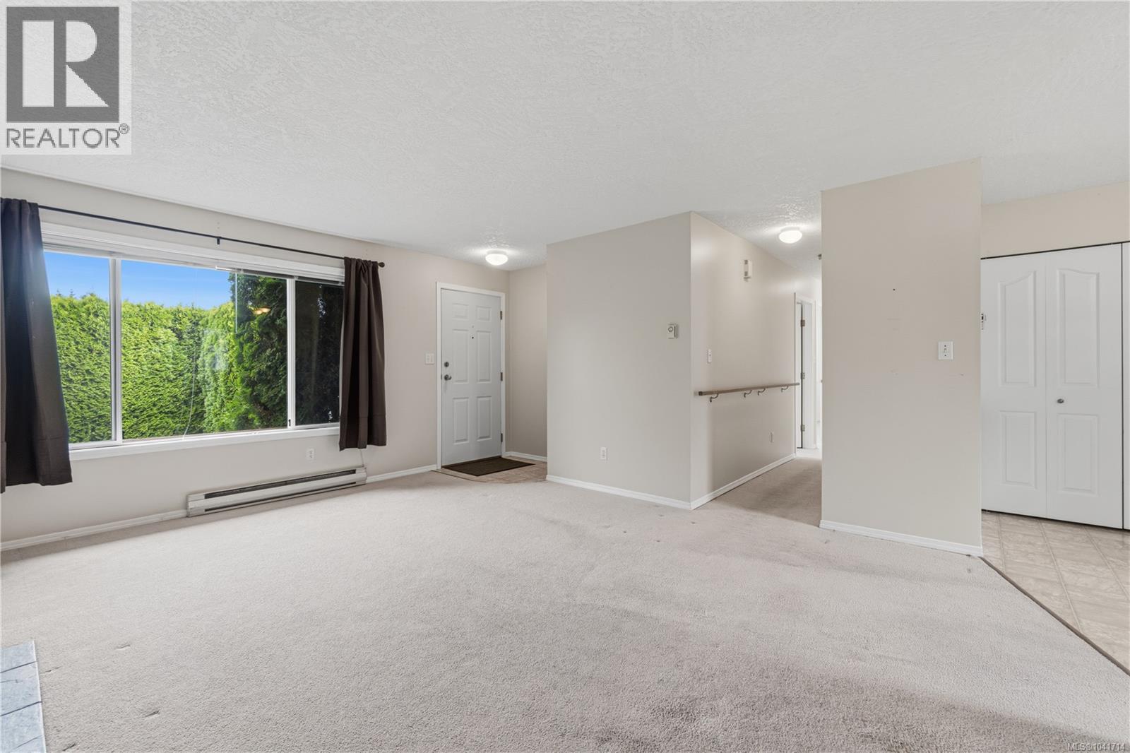 1040 5th Ave - 28