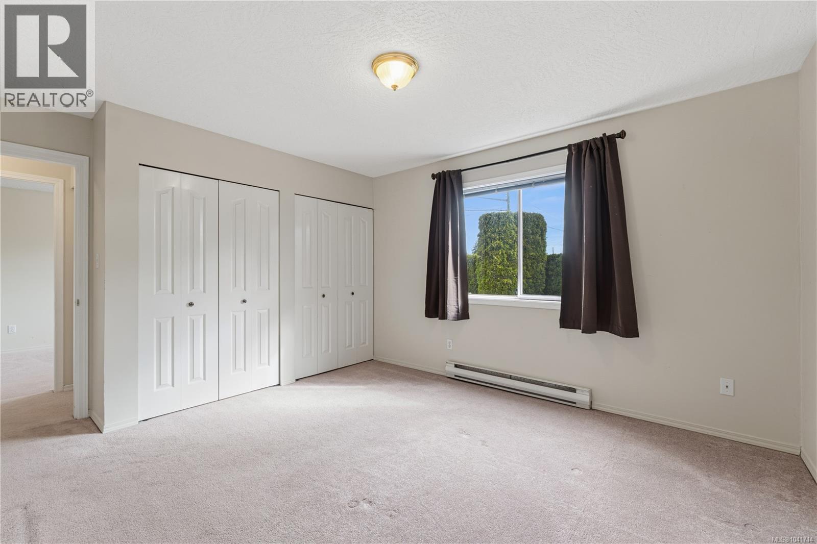 1040 5th Ave - 30