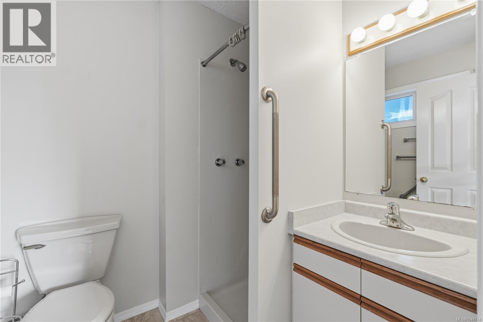 1040 5th Ave - 31