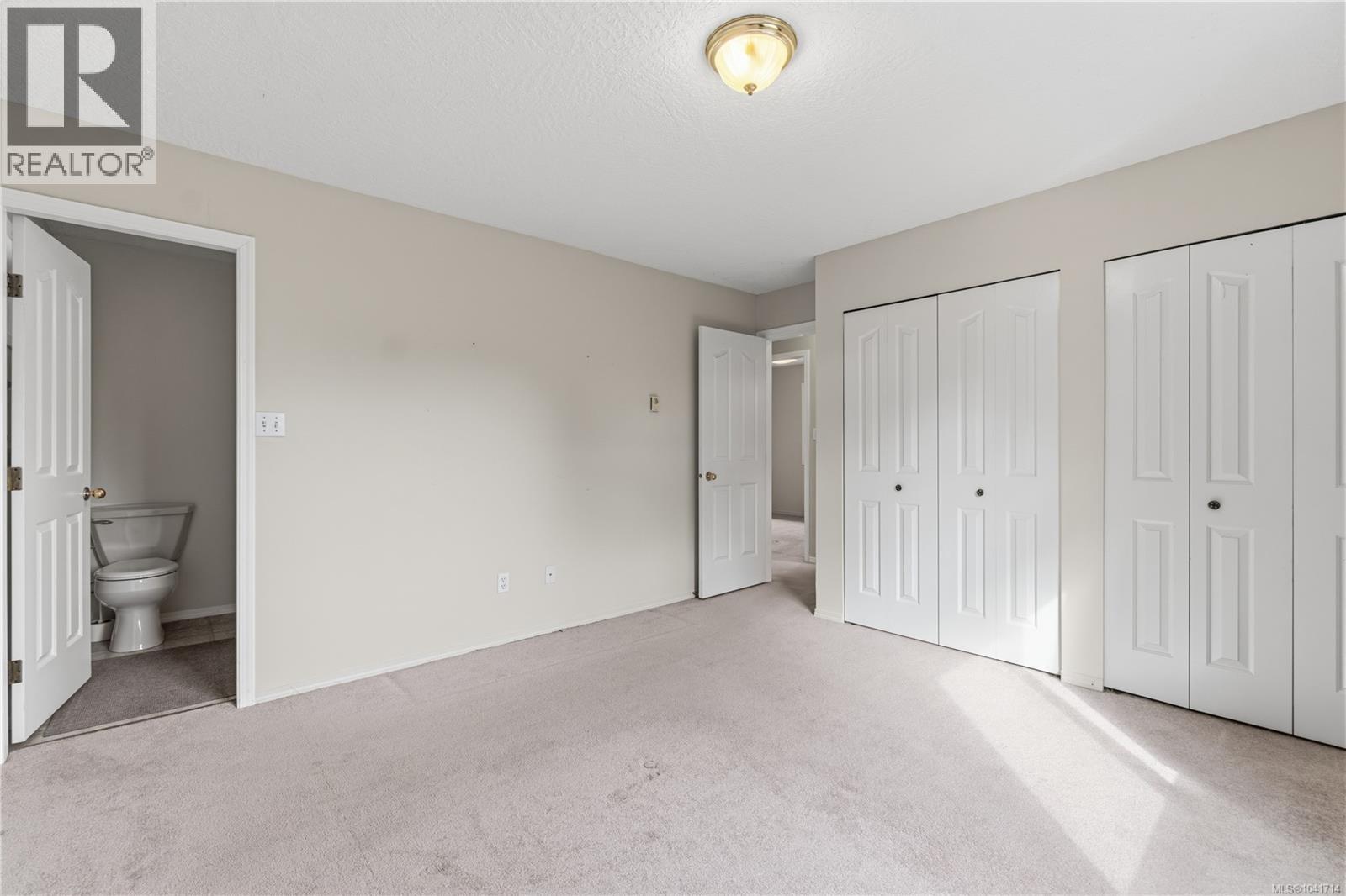 1040 5th Ave - 32