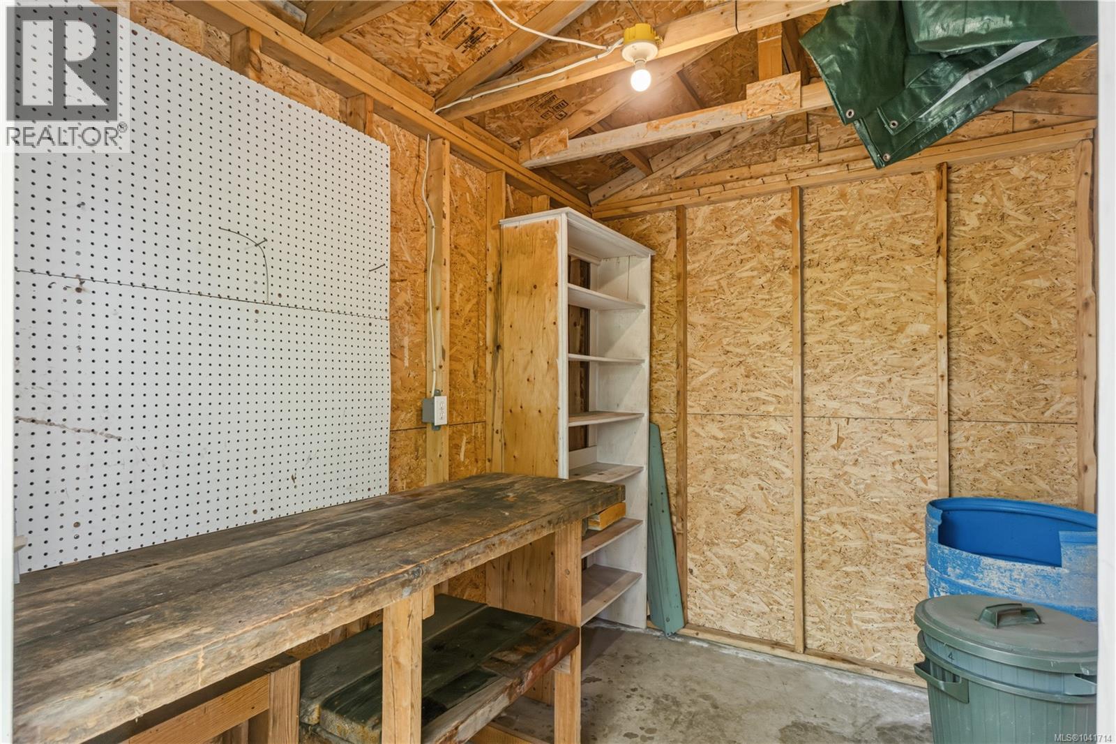 1040 5th Ave - 35
