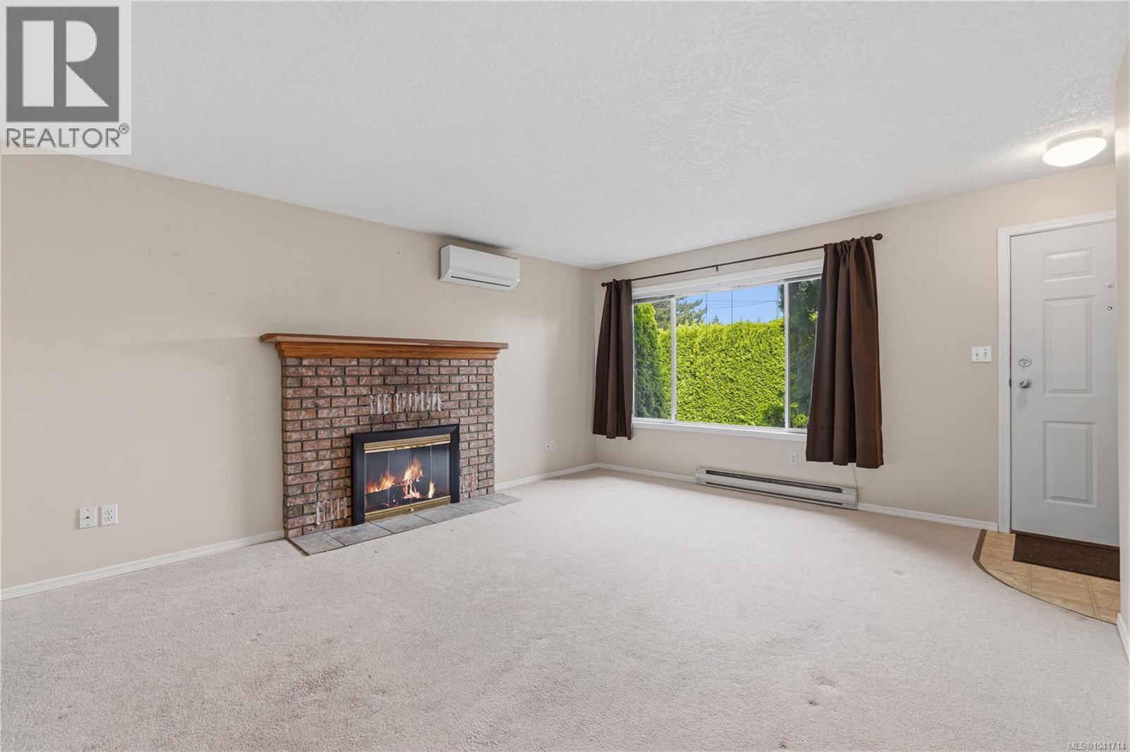 1040 5th Ave - 5