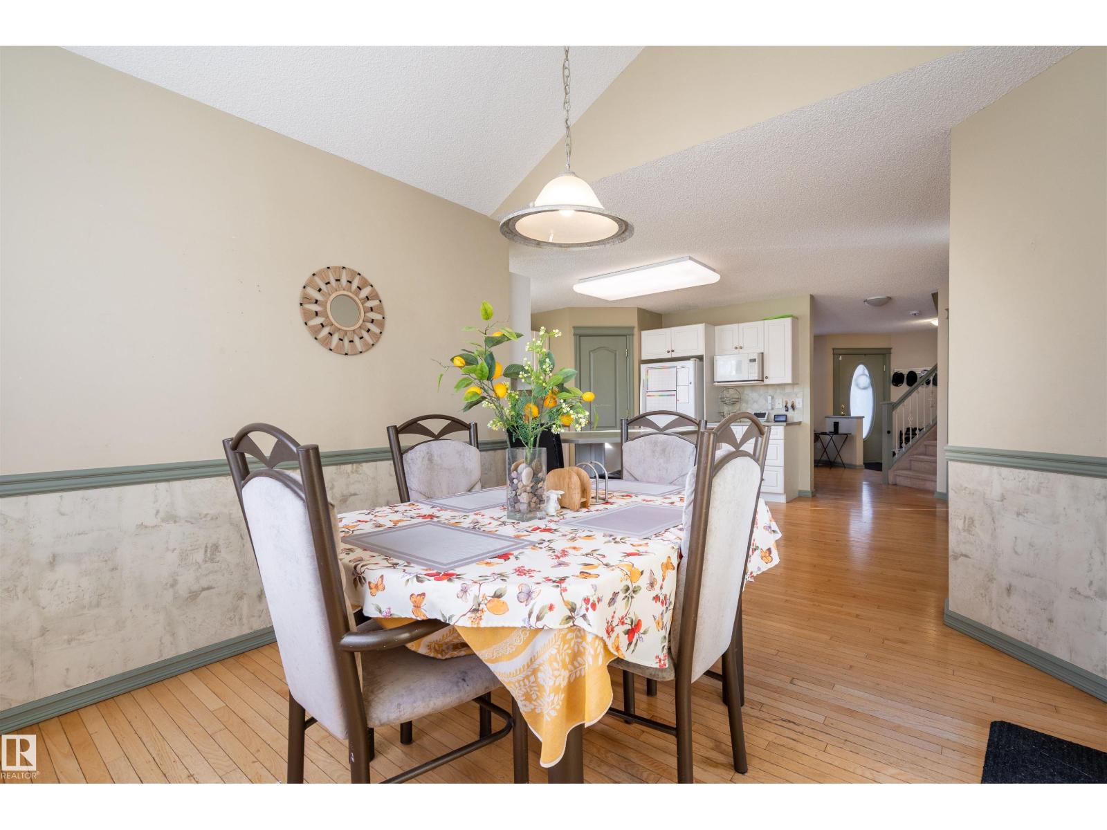 11813 12 AV NW - 18