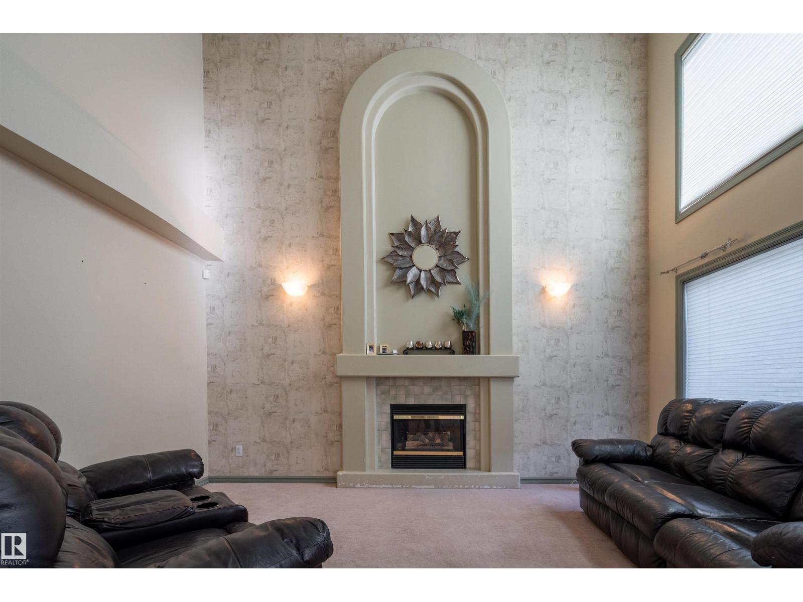 11813 12 AV NW - 11