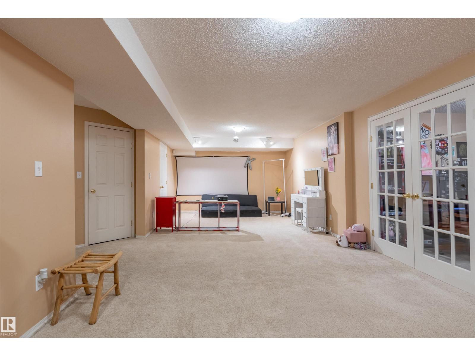 11813 12 AV NW - 31