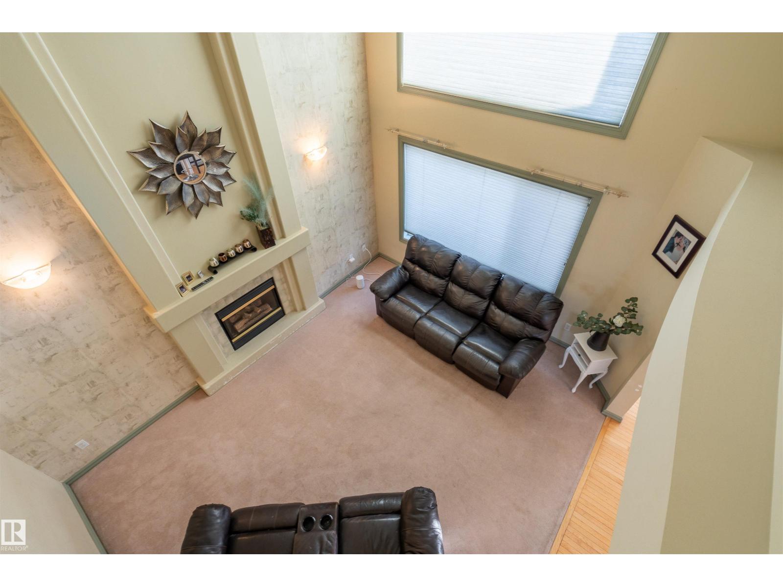 11813 12 AV NW - 13